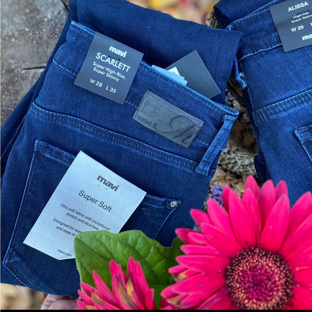 JEANS MAVI NEUFS